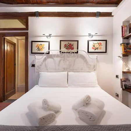 Keys Of Italy - Corsos 9 - Cozy Close To Palazzo Vecchio アパート *