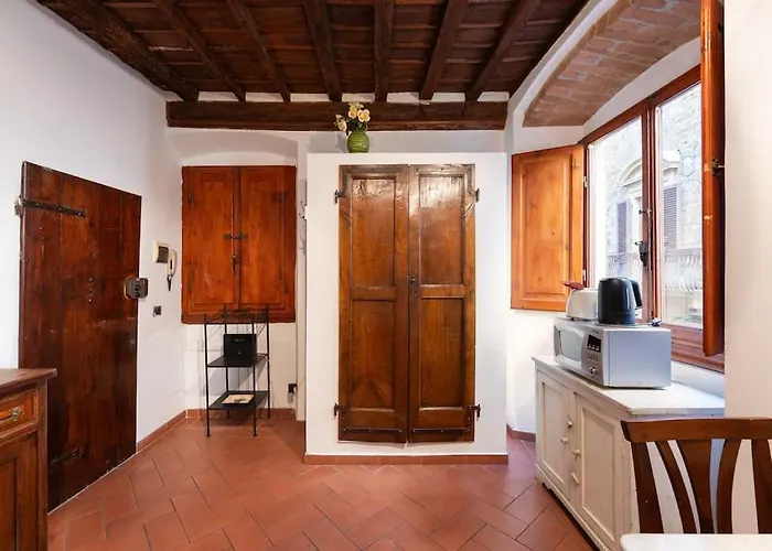 Keys Of Italy - Corsos 9 - Cozy Close To Palazzo Vecchio *